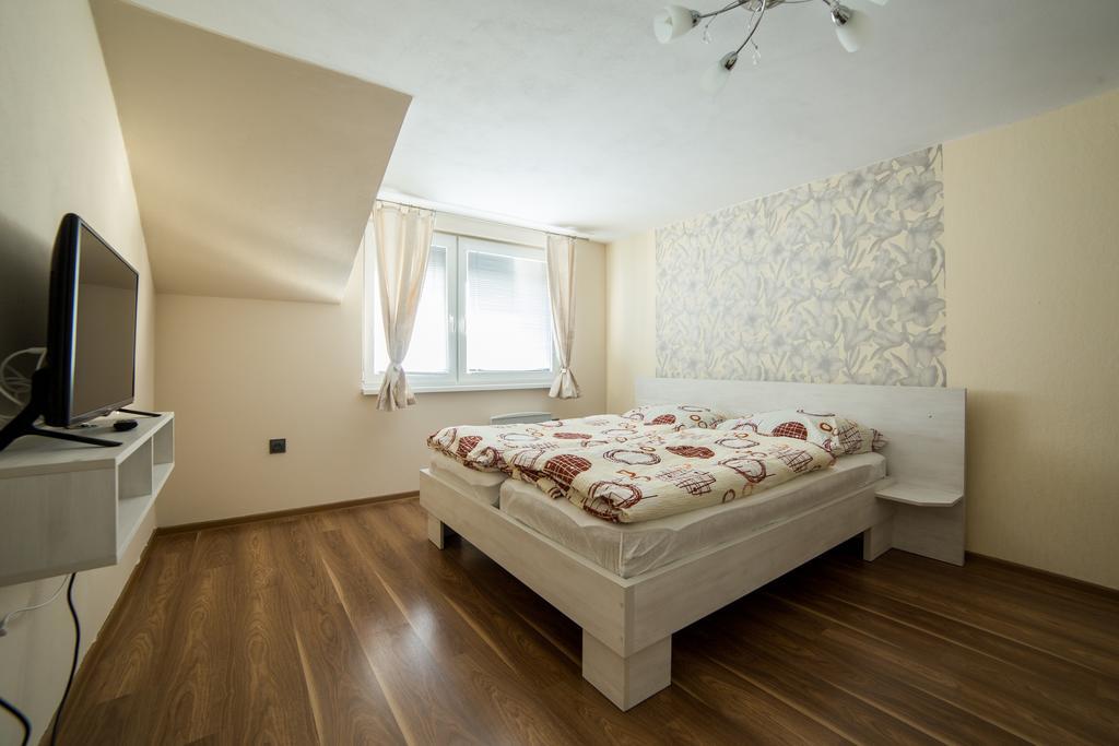 Apartmany Janka + Camp Bešeňová Εξωτερικό φωτογραφία